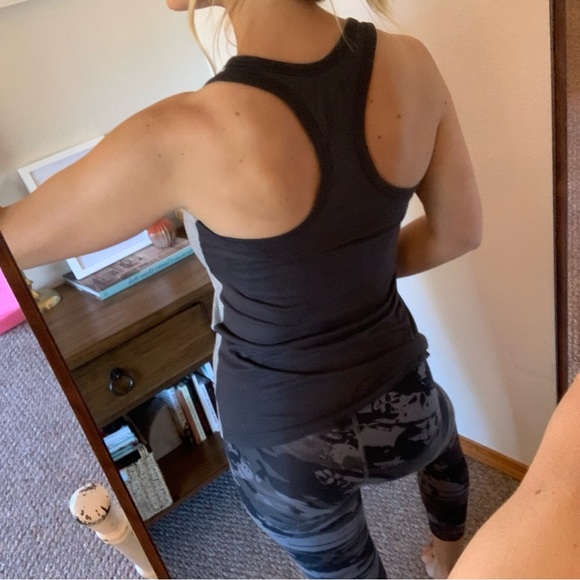 Women’s Nike Racerback Tank - Picture 4 of 10